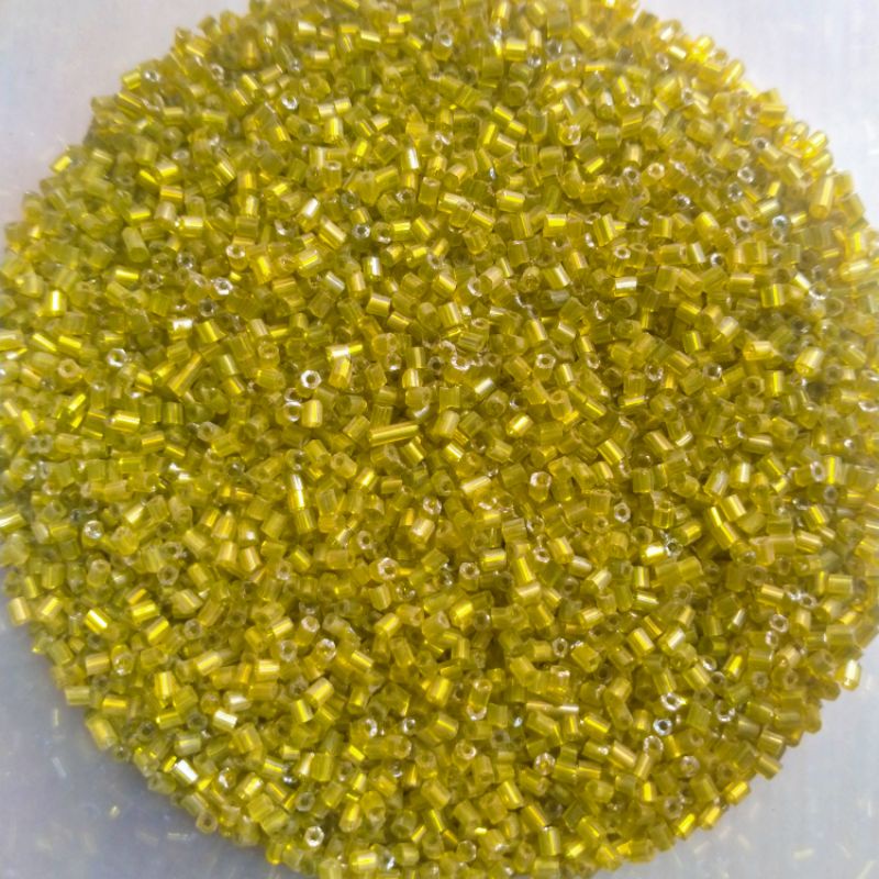 Mote Manik Payet Bambu Patah Kuning Kaca Uk-2MM - 10 Gram