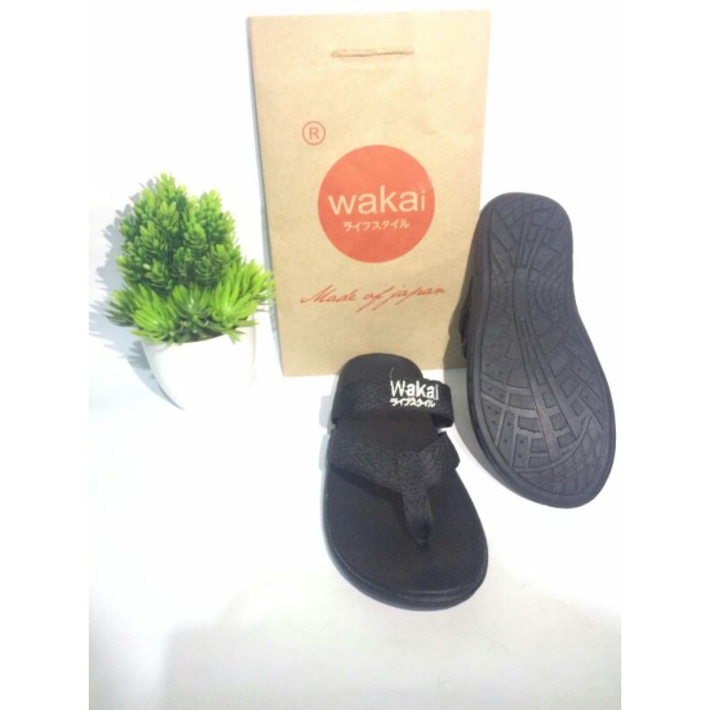 sendal wakai pria/wanita original casual terbaru 2020/sendal fasihon korea terbaru /sendal distro
