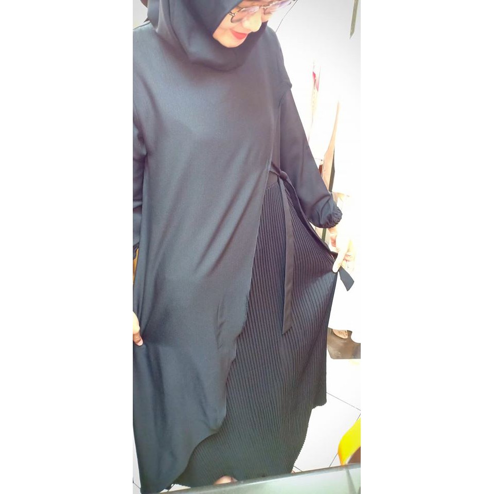 Gamis Plisket kusus hitam (ori IMD) bahan moscrepe import