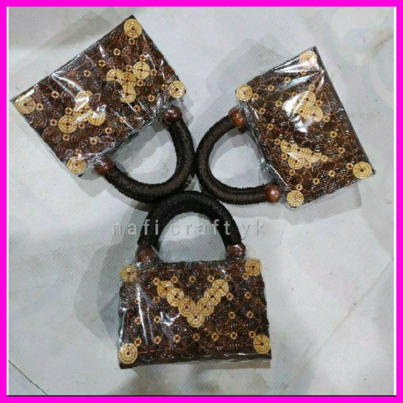 Tas batok kelapa kancing mini 15cm x 10cm