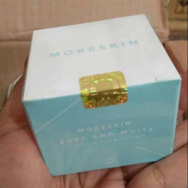 Moreskin Soft and White