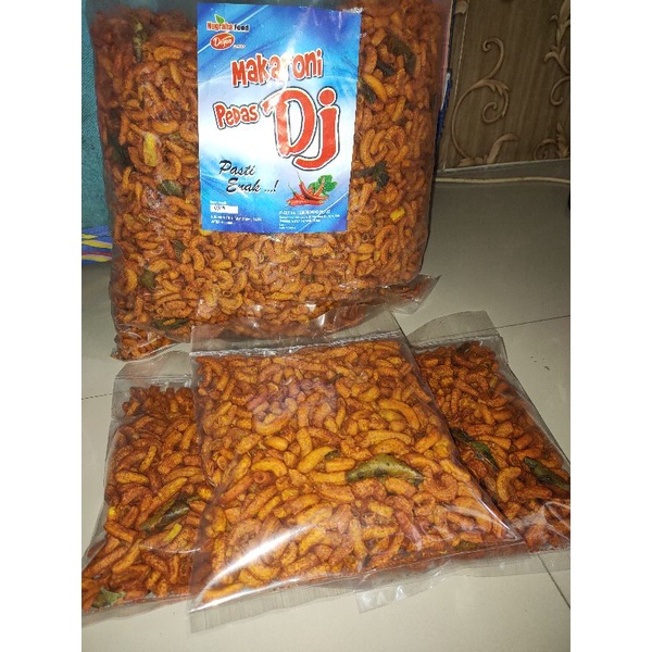 

makroni Pedas 250gr/makroni pedas daun jeruk 250gr/camilan pedas/snack kiloan
