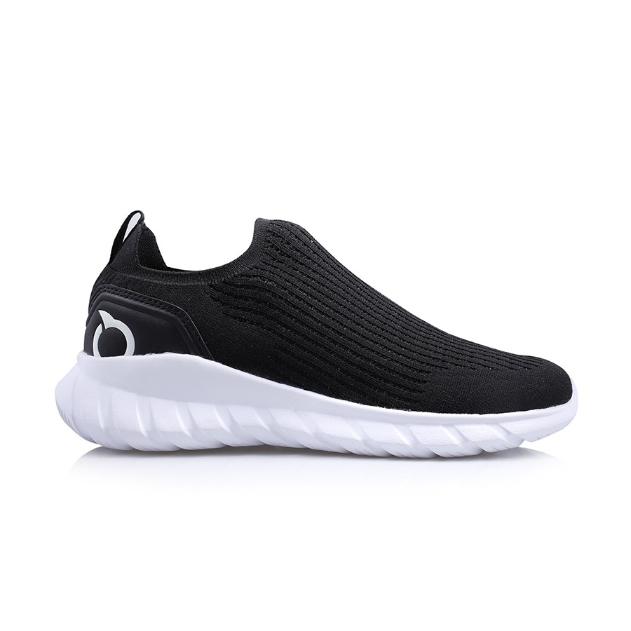 Sepatu Ortuseight Running Mamushi Black