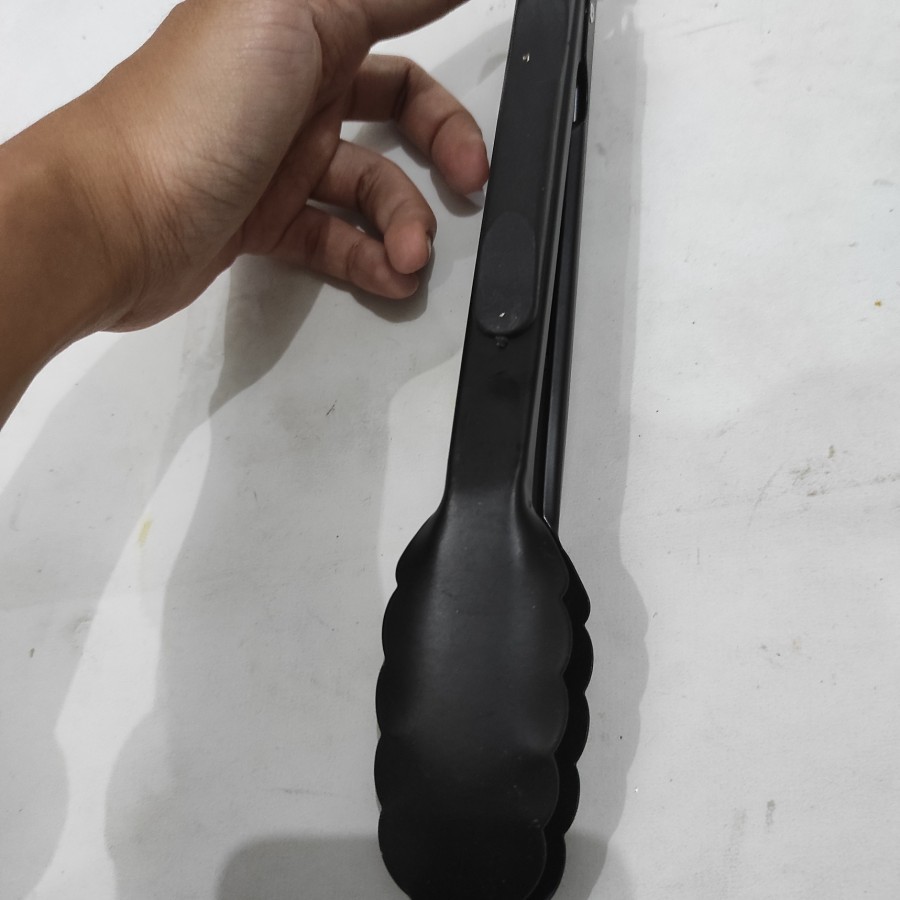 Food Tong tongs jepit Capit Capitan Gorengan makanan Kue tebal pendek hitam