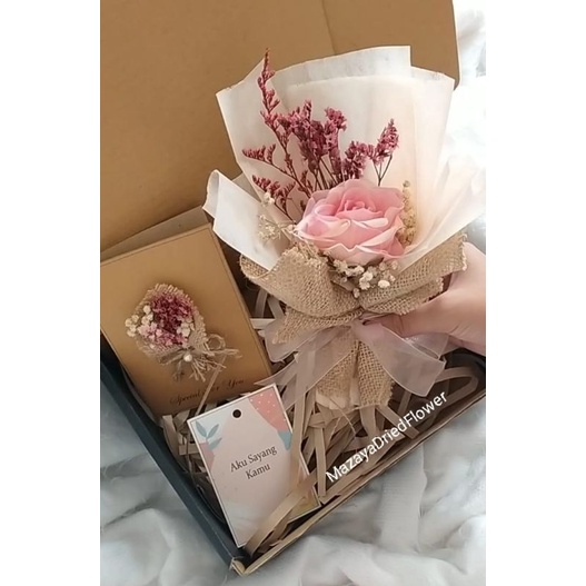 hand Bouquet in box - hand buket hampers