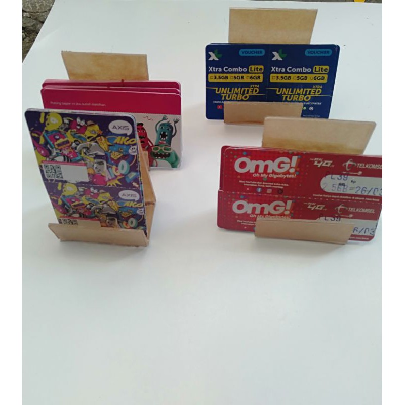 TEMPAT kARTU PERDANA / VOUCHER DATA