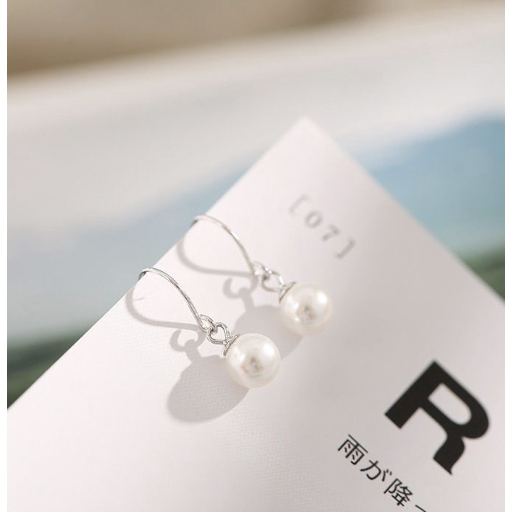 Anting Wanita Tusuk Korea Bentuk Hati Hias Kristal - Fashion Wanita Korea Aksesoris Murah AF004-1