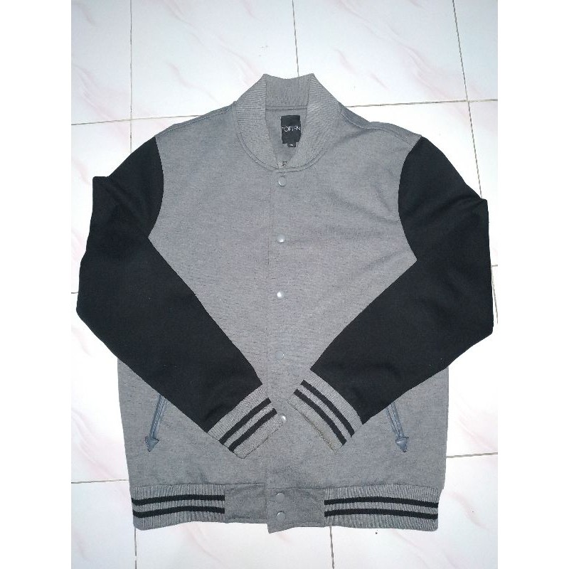 JAKET BASEBALL / VARSITY TOP*TEN