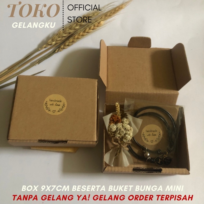 Box hampers coklat serta Buket bunga mini ( TIDAK ADA GELANG ) / Order gelang terpisah ya