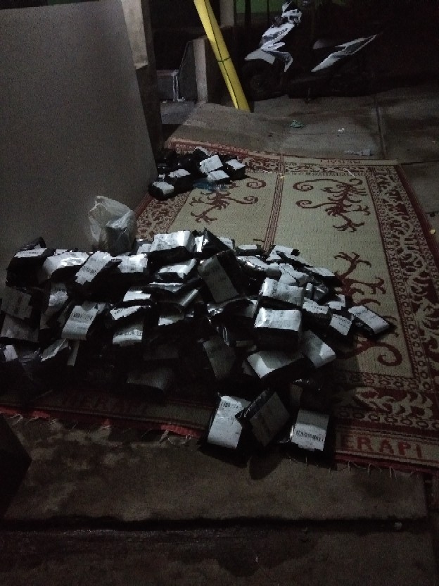 Polymailer 17×30cm Isi100pcs Extra Tebal 50 Mic Hitam Amplop Bag Plastik Packing Grosir