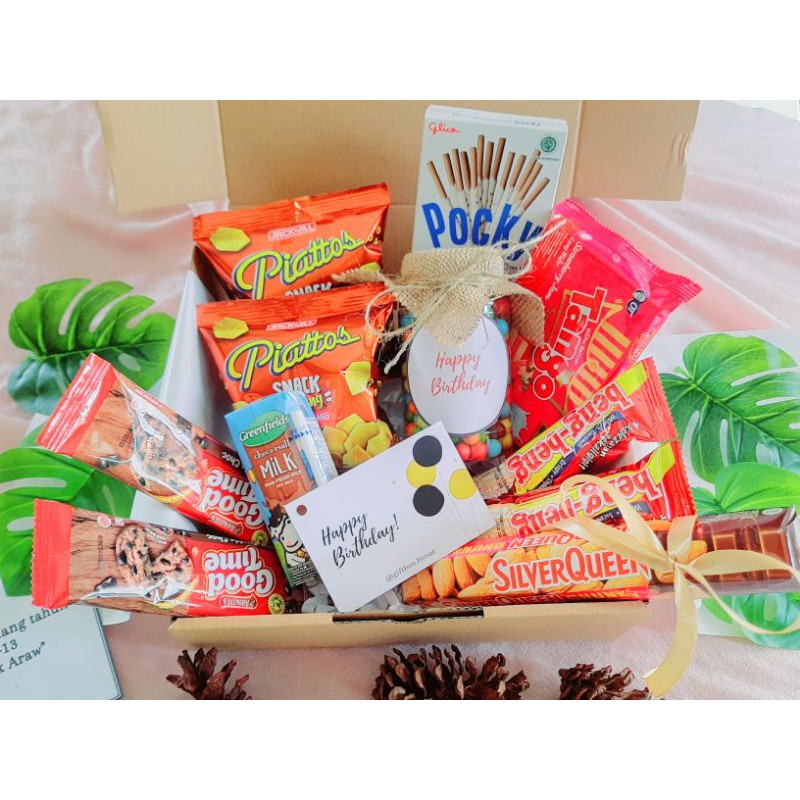

Giftbox/Snackbox/Giftbox/Snack Box/Hampers/Birthday Gift/Custome Snack Box