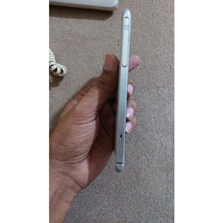 Sharp SH04H ada minus