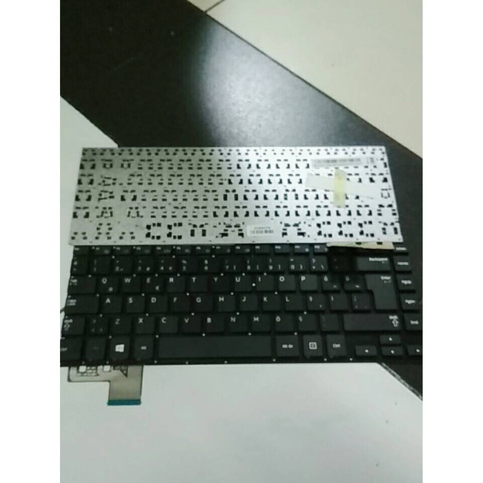 Keyboard Samsung 530U4B 530U4C NP530U4B NP530U4C NP530U4E enter L