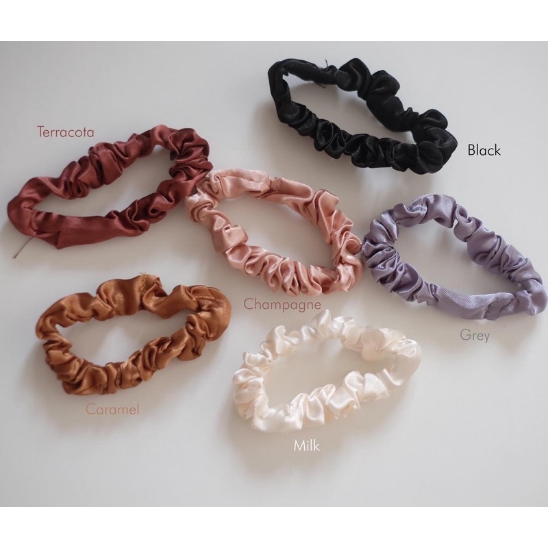 Ark.co - WILLOW skinny scrunchies set ikat karet rambut satin