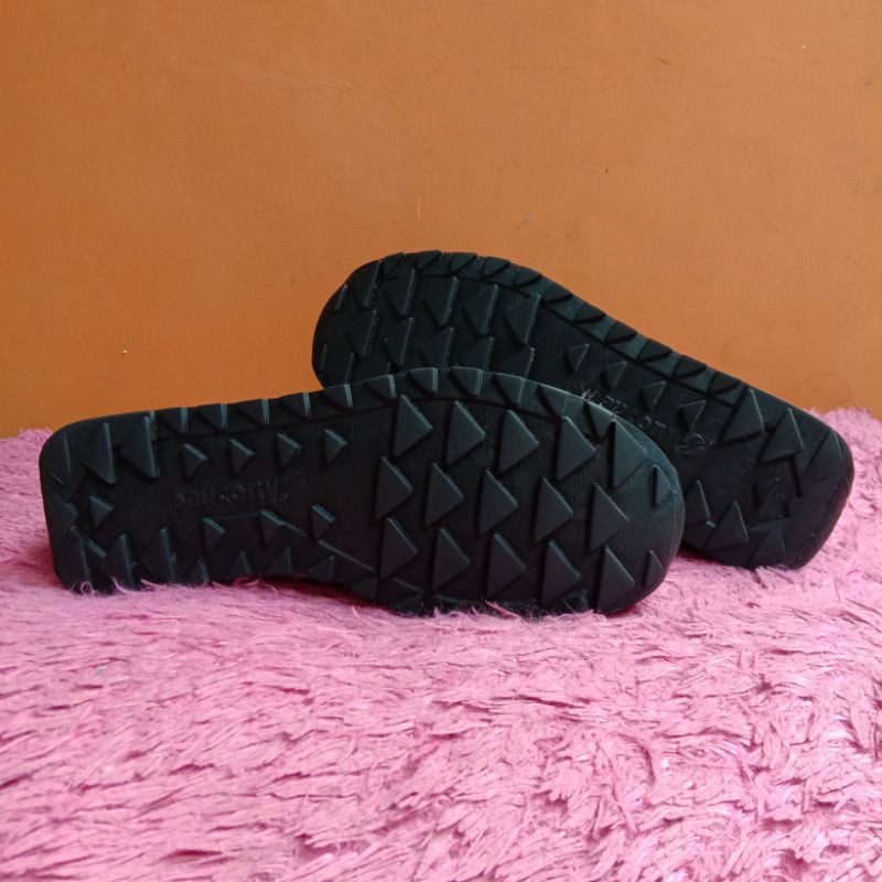 saucony jazz low pro