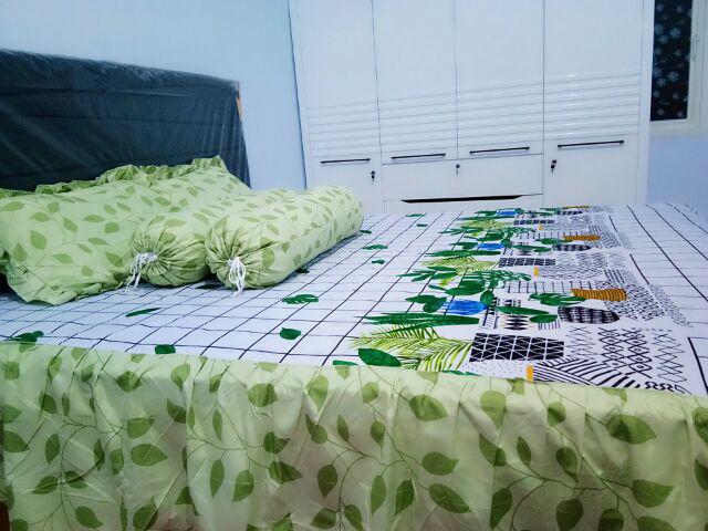 Sprei Kintakun Dluxe Rumbai Bantal Busa (rbb) Ukuran 180x200