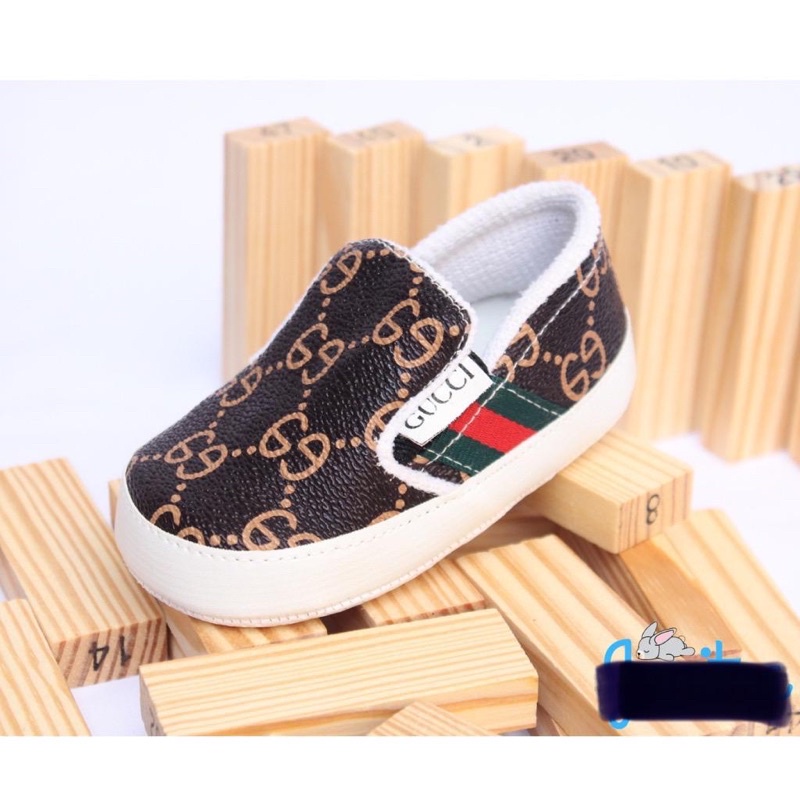 Sepatu bayi prewalker belajar jalan bayi merangkak gg slipon