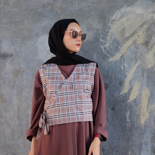 Berry Vest Daily Vest By Proudyhijab