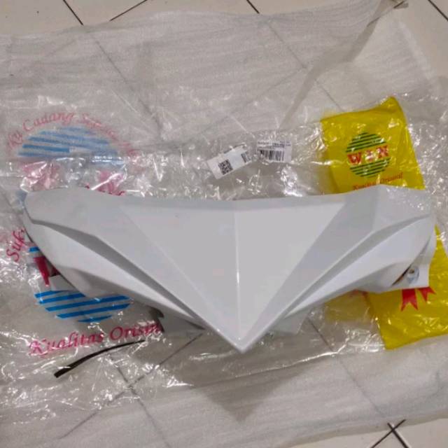 Batok depan Mio m3 125 putih non original