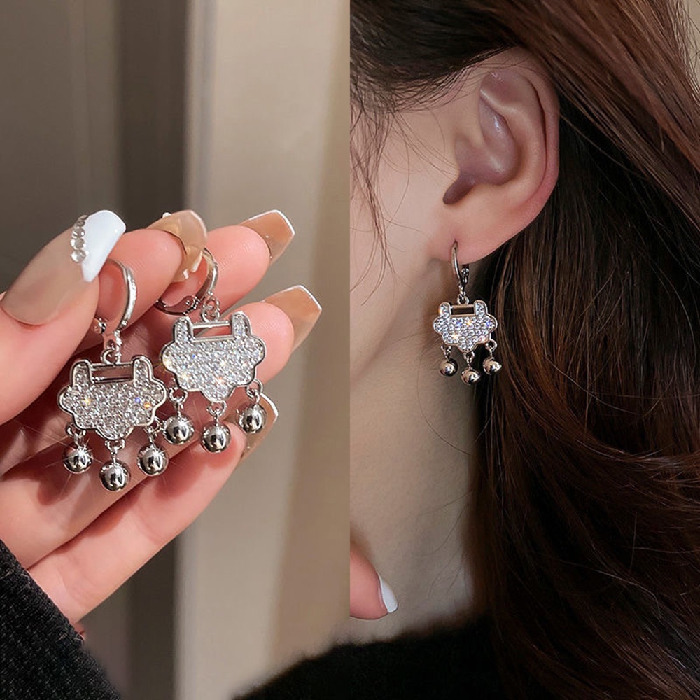 Anting Liontin Lonceng Keberuntungan Gaya China Retro Elegan Untuk Wanita