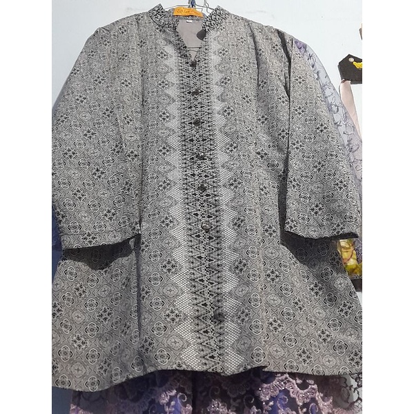 Preloved Batik Halus Berfuring Branded By Sari Putra