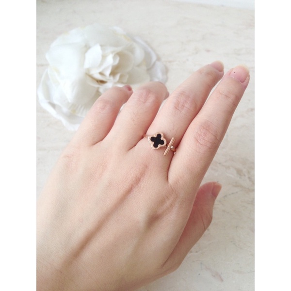 Cincin van cleef titanium