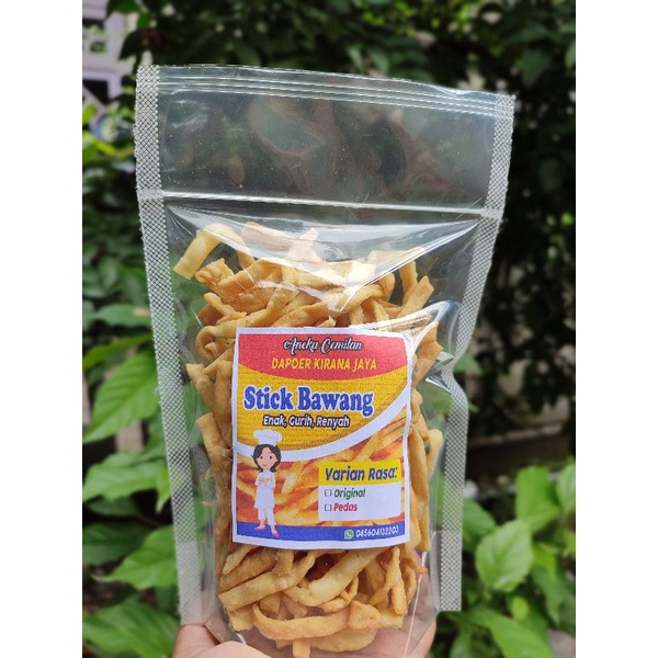 

Stik Bawang Pedas Daun Jeruk