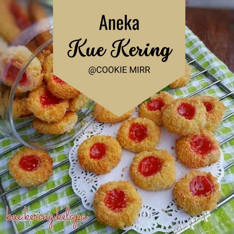 

Kue Thumhprith Strowberry