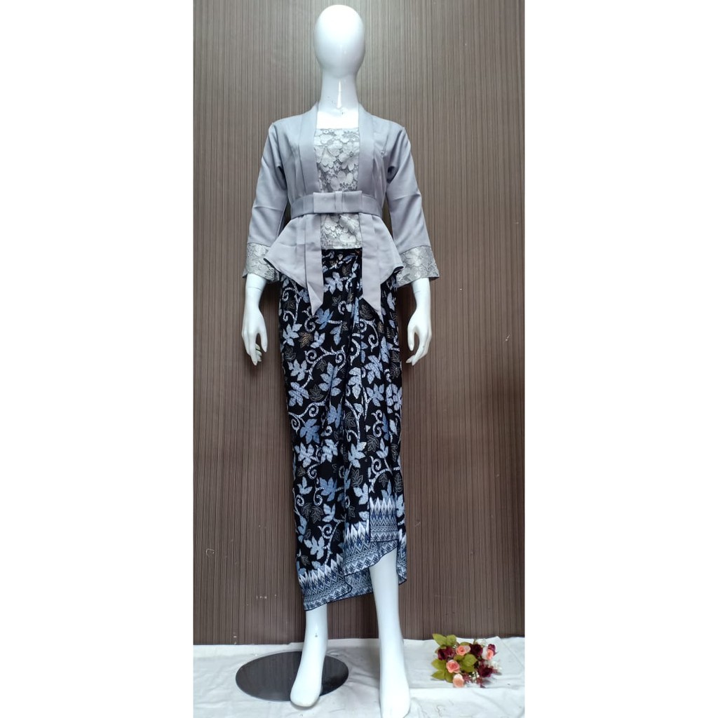 KUTUBARU BALOTELLY BRUKAT ROK LILIT BATIK/SETELAN BATIK/KEBAYA MODERN/KEBAYA WISUDA/KEBAYA PESTA RUMAH KEBAYA BANDUNG RUMAH SONGKET BANDUNG