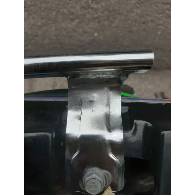 PEMBERSIH/MESIN/KARAT/MOTOR/MOBIl/KERAK/OLI/BLOK/MESIN/EGINEDREGREASER/BAUT/STAINLEES STEEL 100Ml