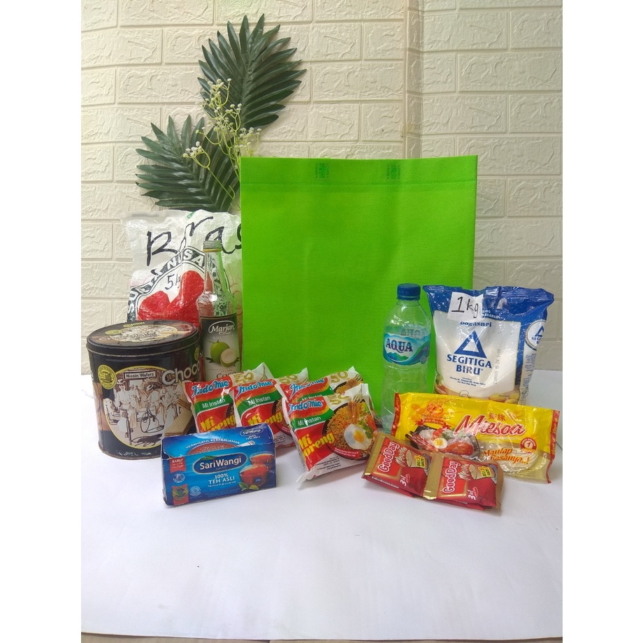 

Tas SPUNBOND Goodie Bag POLOS Uk 35x20x40 Press Alas JUMBO Bingkisan sembako Parcell Lebaran HBPA