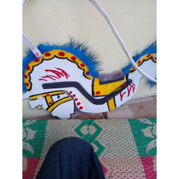 Mainan anak kuda lumping