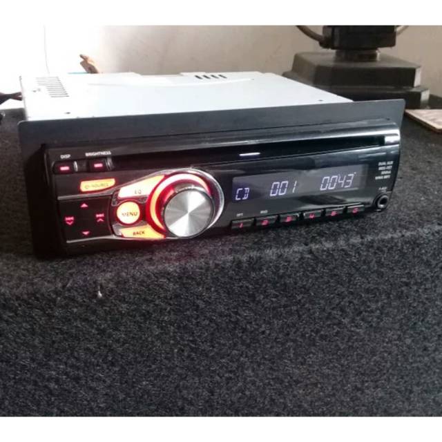 Tape mobil JVC singeldin CD Mp3 radio Aux