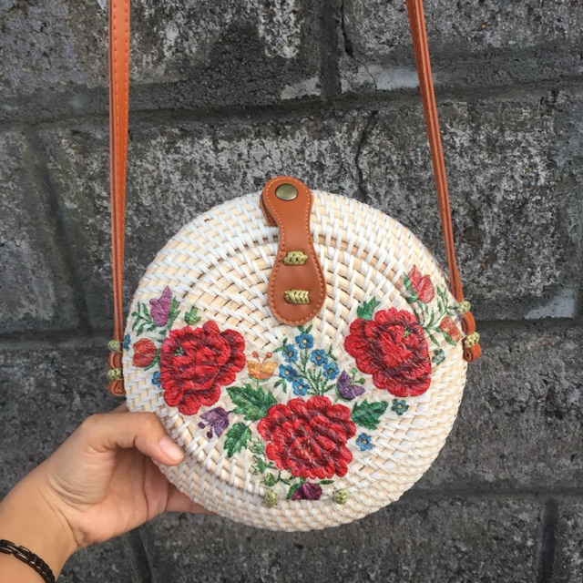 

Tas Rotan Lukis Model Kendi 20cm