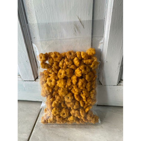 

Aneka Snack oishii CEMILAN LEGEND RIBUT isi 200gram