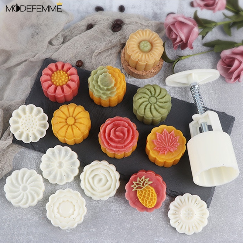 Cetakan Kue Bulan Model Tekan Tangan Bahan Plastik Food Grade Tahan Lama Warna Putih Untuk Alat Dapur