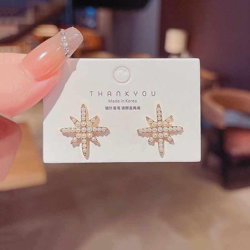 Anting Stud Desain Bintang Aksen Mutiara Bahan S925 silver needle Untuk Wanita