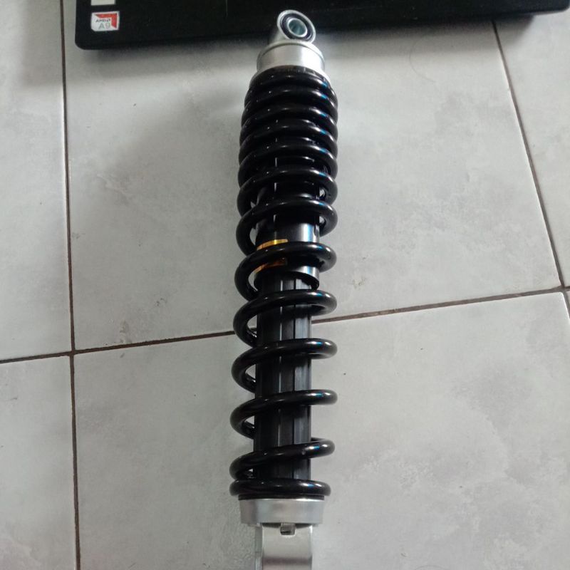 shock shockbreaker mono shock belakang vario 125 fi vario 150 fi nakasone