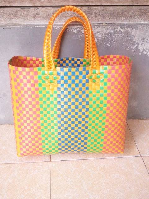 Tas Serbaguna,Tas Anyaman Plastik