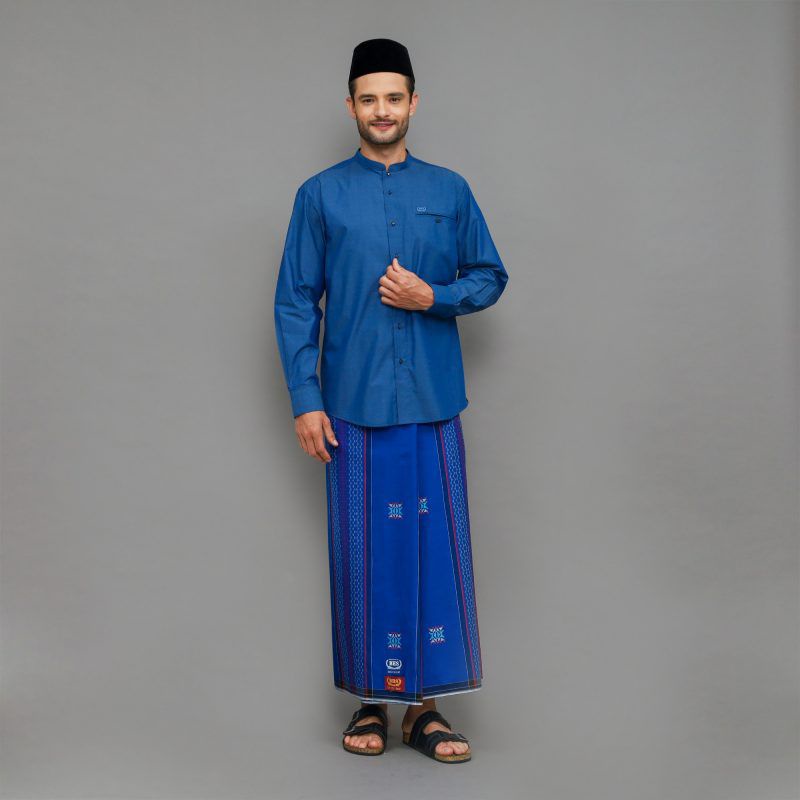 Sarung BHS Excellent Gold Motif SCF Biru Tua
