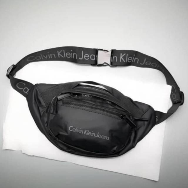 Calvin klein waistbag (include ongkir jatiwalang Banyumas)