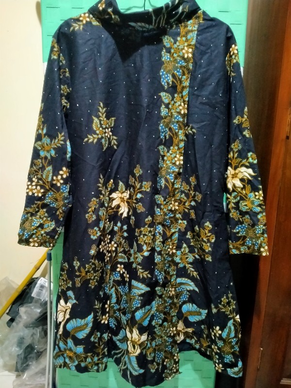 Grosir Terlaris Genes Jelita Tunic Navbor Yelbor Whitbor Creambor Tunik Batik Modern