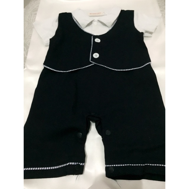 Preloved jas bayi romper putih 0-1 th