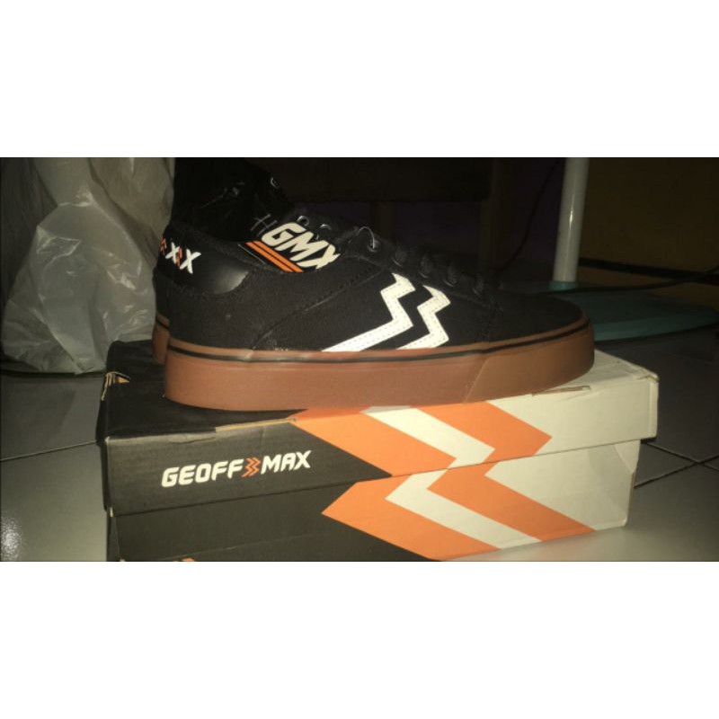 Geoff Max x mike milford Gavin Black Gum Stz