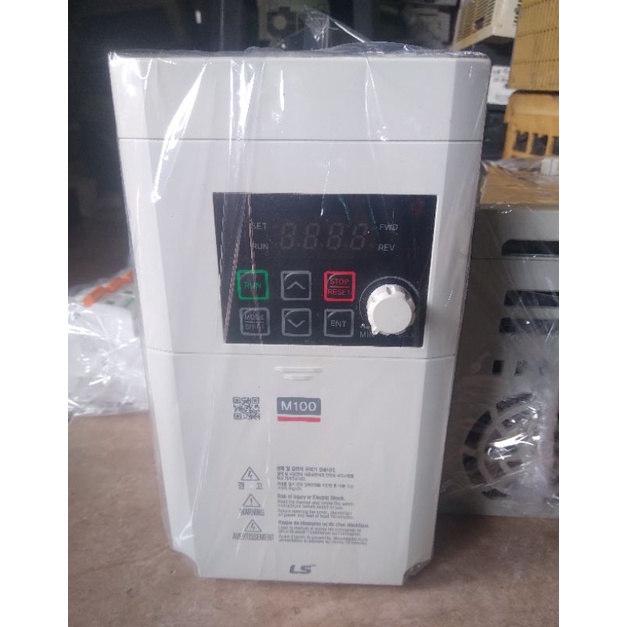 inverter LS LSLV002M100-1EOFNS input 220-240V 1Phase