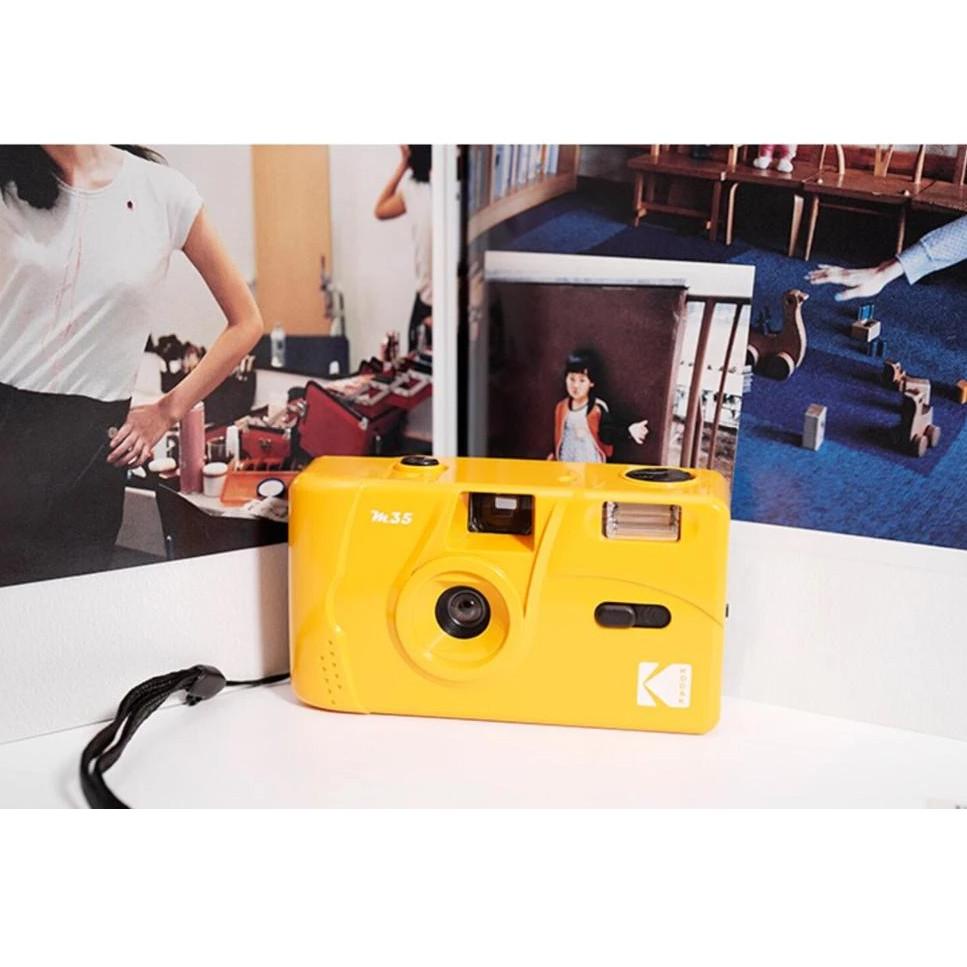     earise kodak analog kamera m35 film analog camera and roll film 35mm kodak gold colorplus    