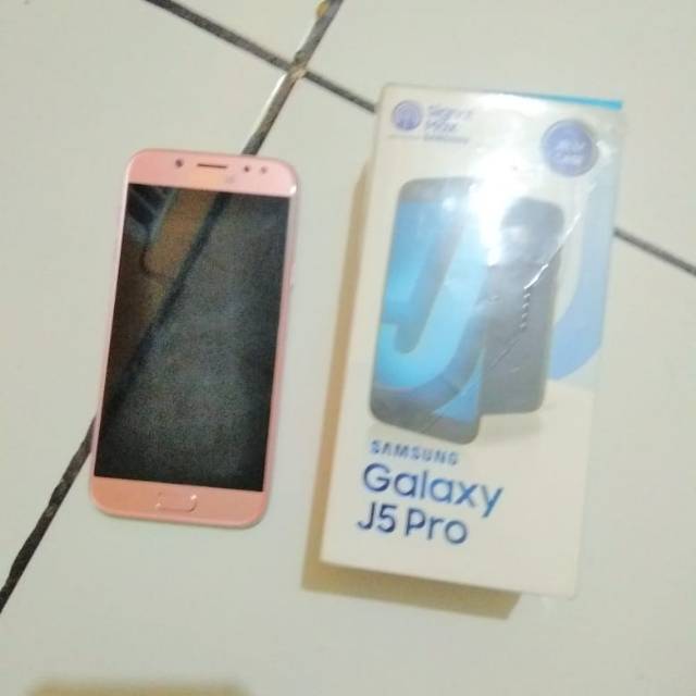 J5 pro second , mulus komplit