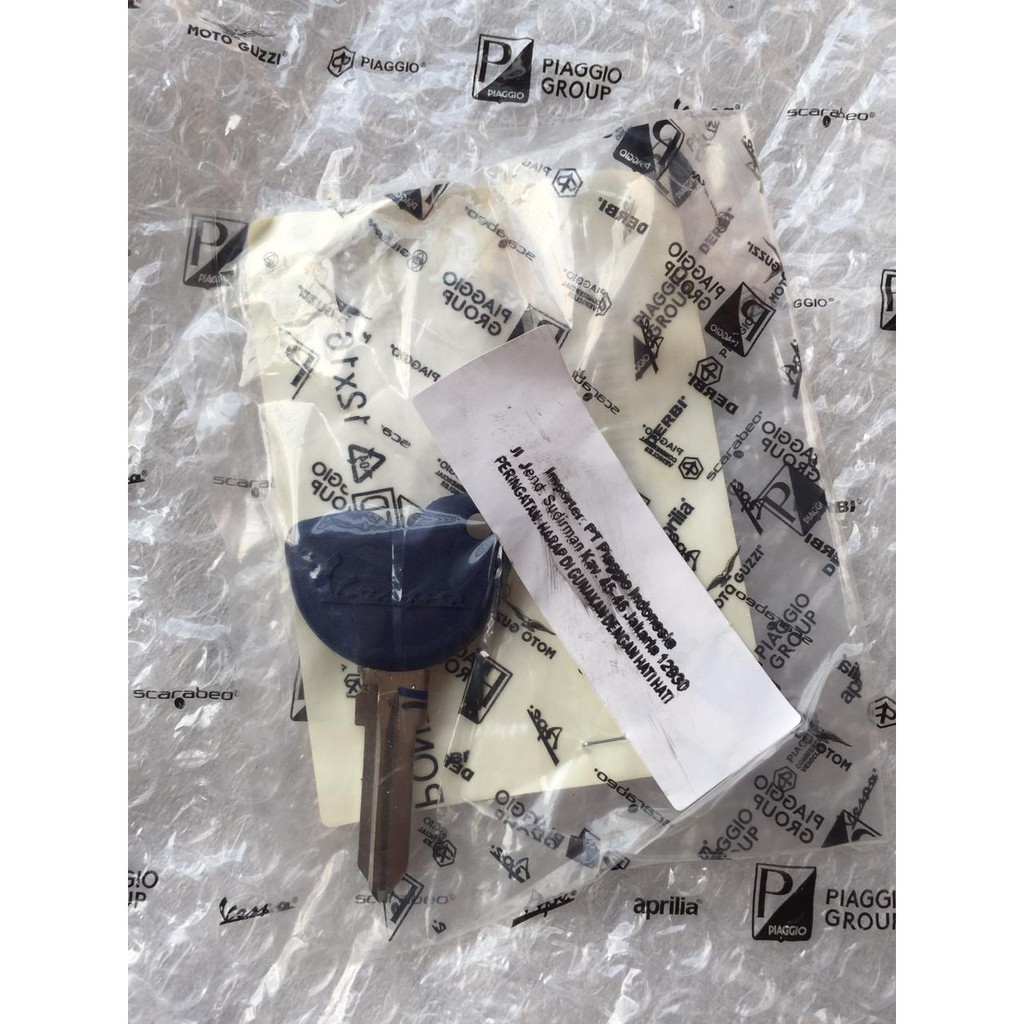 Kunci Biru Vespa / Blank Key Vespa Modern