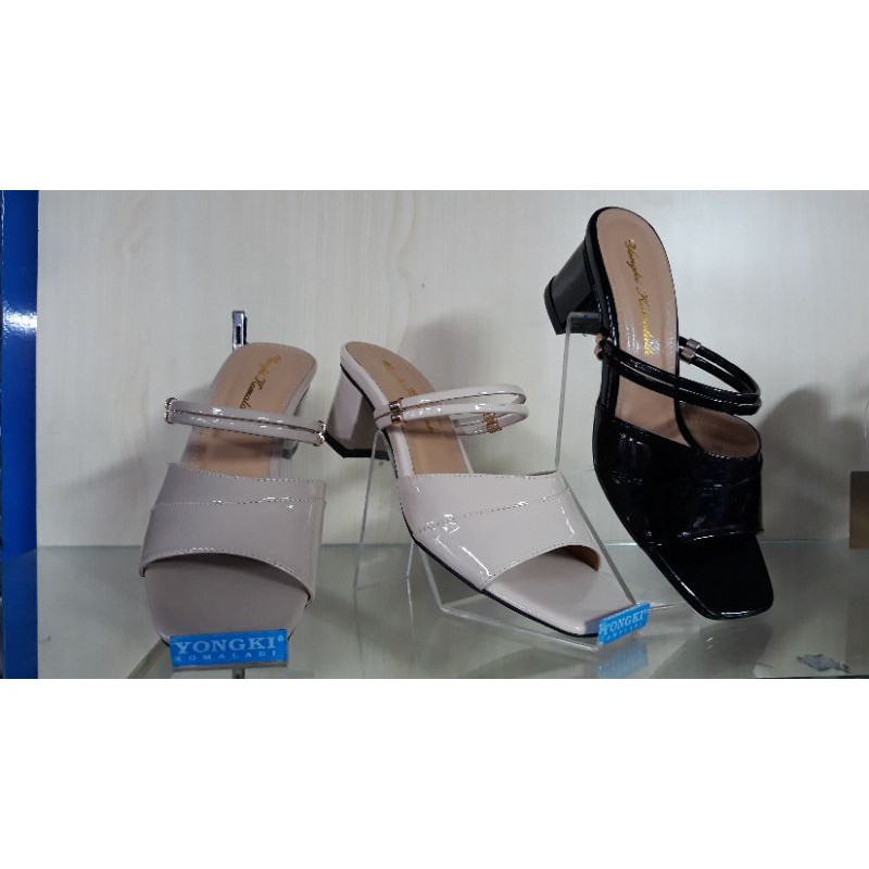 YONGKI KOMALADI HIGH HEELS 5 CM.