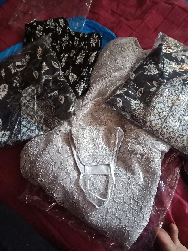 Baju Batik Couple / Couple Sarimbit / Couple Kebaya Brokat Tunik Set Kemeja Batik Modern Keluarga